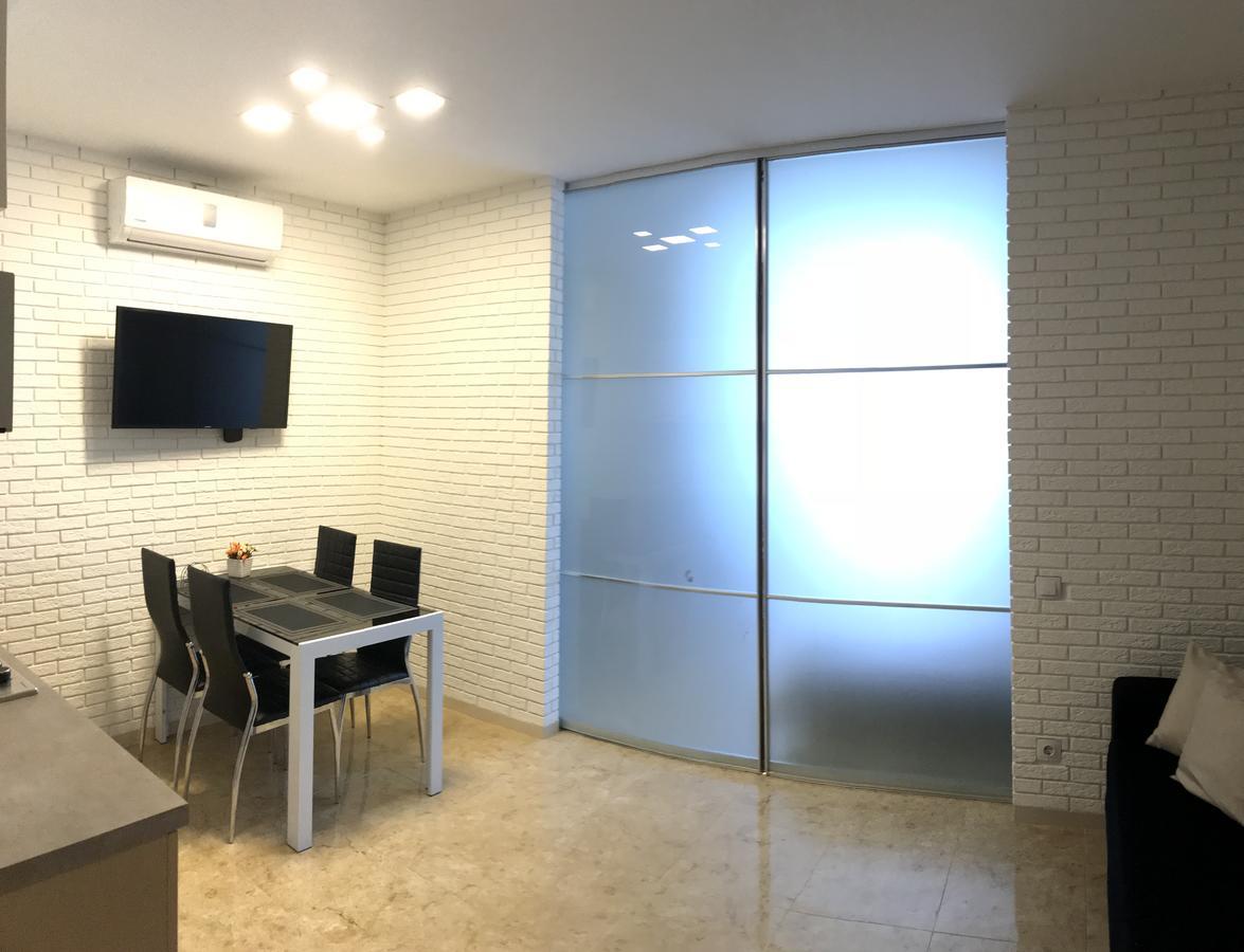 V&A Lux Apartments باتومي المظهر الخارجي الصورة